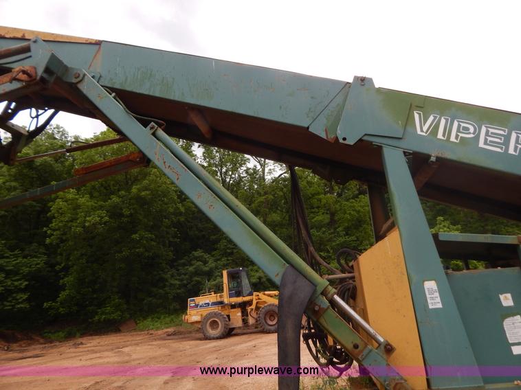 image for item G3232 1996 Viper 101 portable screen plant