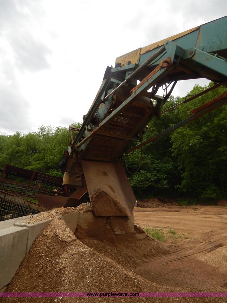 image for item G3232 1996 Viper 101 portable screen plant