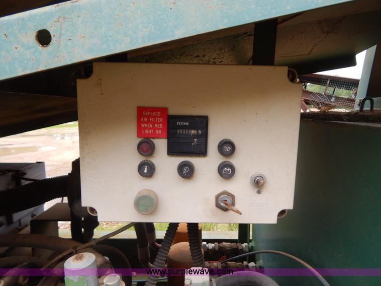 image for item G3232 1996 Viper 101 portable screen plant