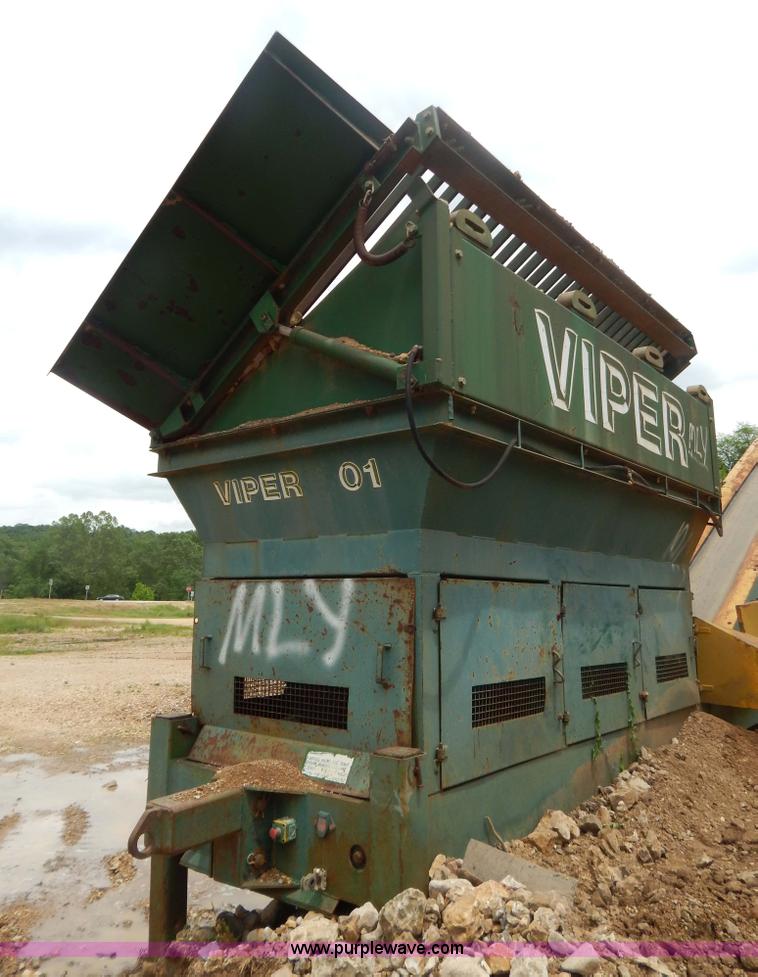 image for item G3232 1996 Viper 101 portable screen plant