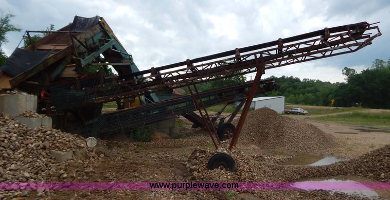 image for item G3232 1996 Viper 101 portable screen plant