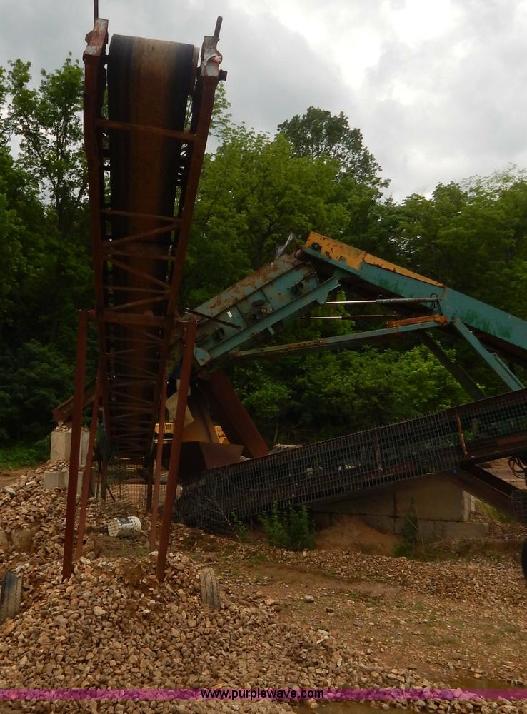 image for item G3232 1996 Viper 101 portable screen plant