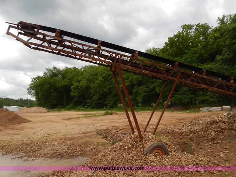 image for item G3232 1996 Viper 101 portable screen plant