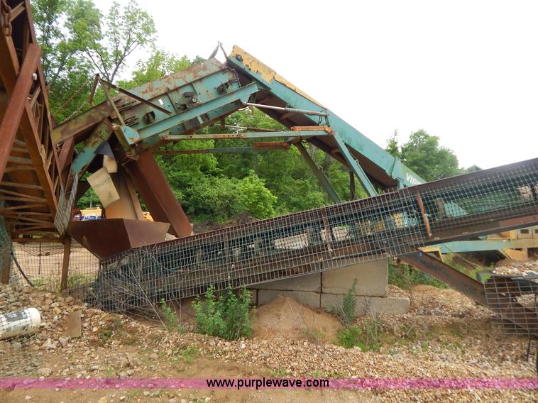 image for item G3232 1996 Viper 101 portable screen plant