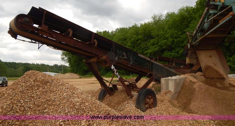 image for item G3232 1996 Viper 101 portable screen plant