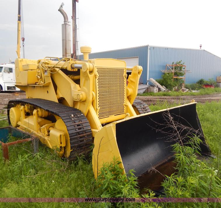 image for item G3236 1967 International 250B track loader