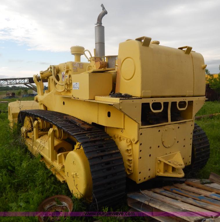 image for item G3236 1967 International 250B track loader