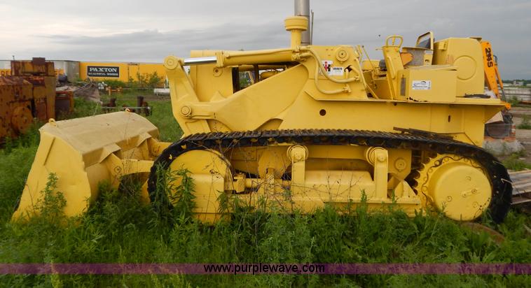 image for item G3236 1967 International 250B track loader