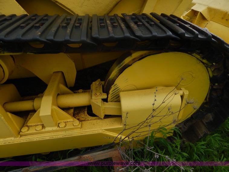 image for item G3236 1967 International 250B track loader