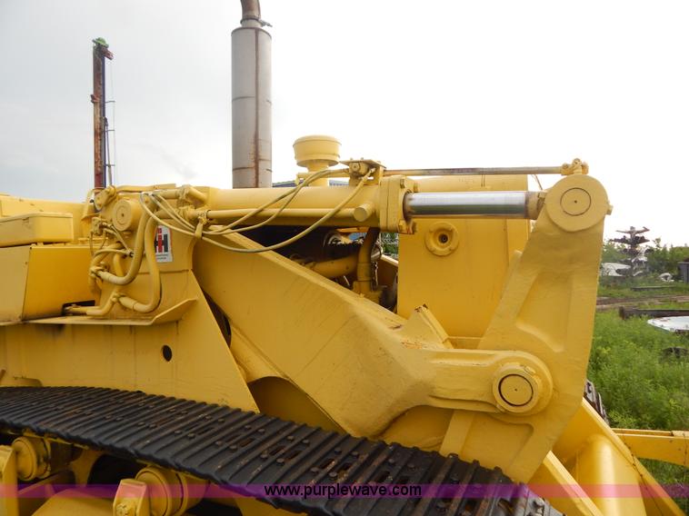 image for item G3236 1967 International 250B track loader