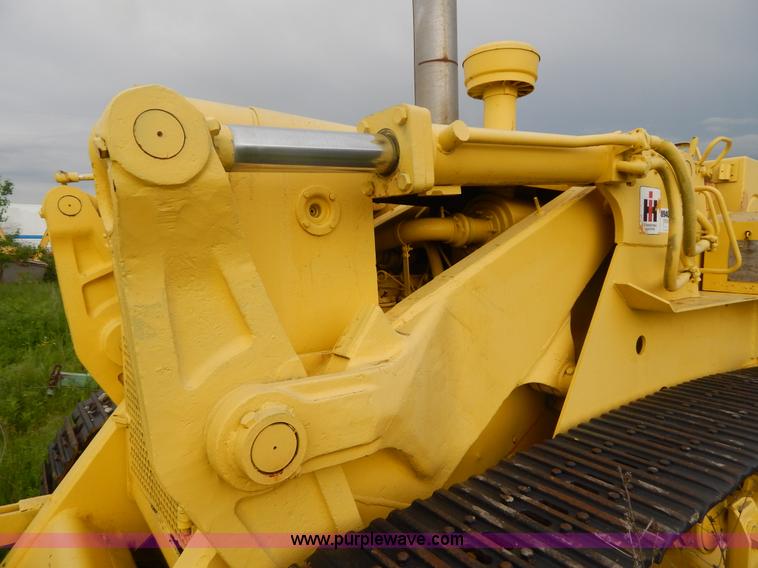 image for item G3236 1967 International 250B track loader