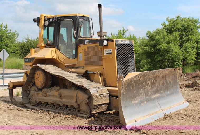 image for item G5086 1998 Caterpillar D6M XL dozer