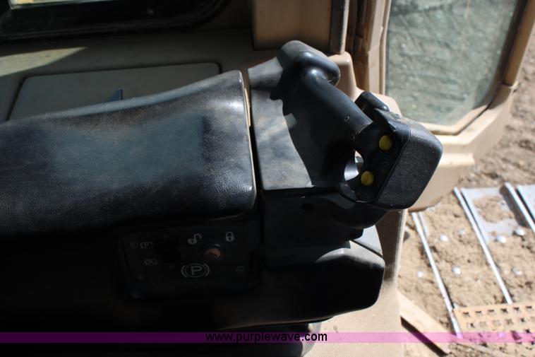 image for item G5086 1998 Caterpillar D6M XL dozer