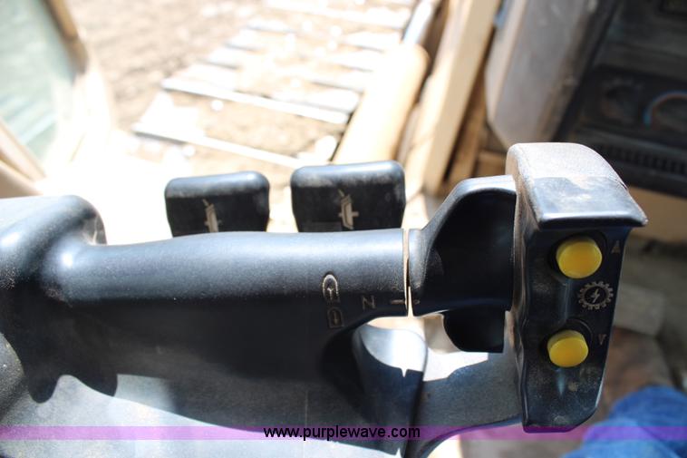 image for item G5086 1998 Caterpillar D6M XL dozer