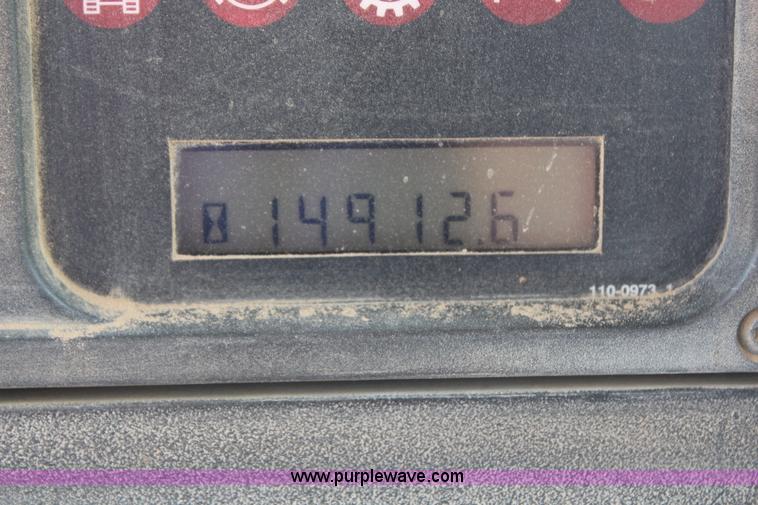 image for item G5086 1998 Caterpillar D6M XL dozer