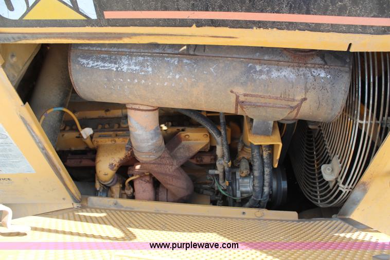 image for item G5086 1998 Caterpillar D6M XL dozer