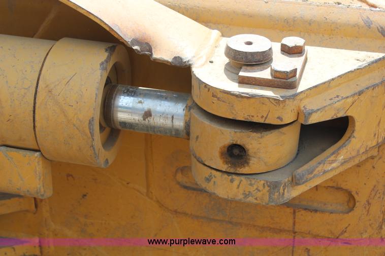 image for item G5086 1998 Caterpillar D6M XL dozer