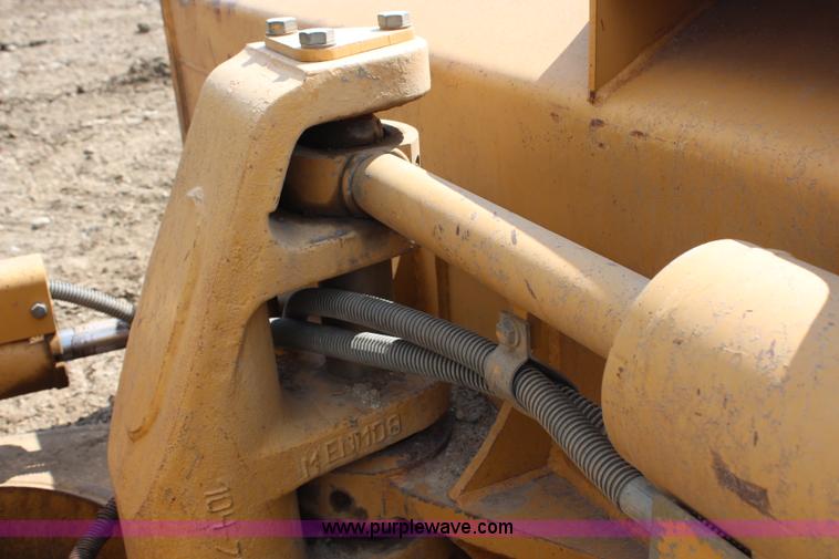 image for item G5086 1998 Caterpillar D6M XL dozer
