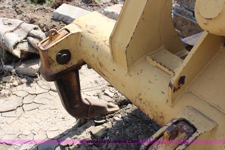 image for item G5086 1998 Caterpillar D6M XL dozer