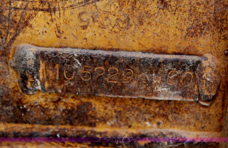 image for item G5086 1998 Caterpillar D6M XL dozer