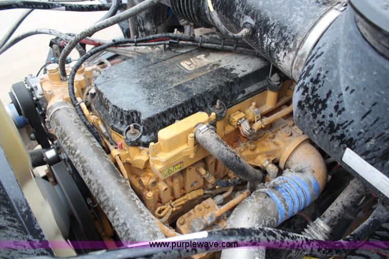 image for item G5089 2005 Sterling A9500 semi truck