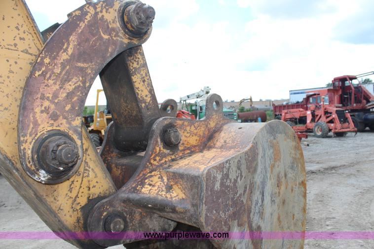 image for item G5153 1988 Fiat-Allis FE20 LC excavator