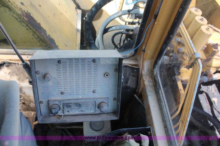 image for item G5153 1988 Fiat-Allis FE20 LC excavator