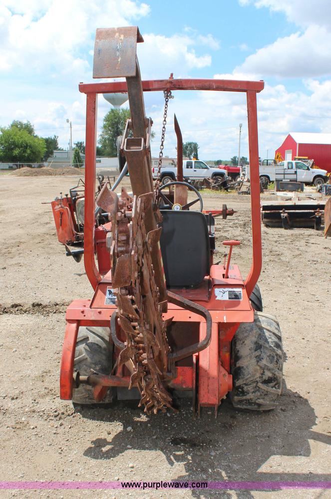 image for item G5155 Ditch Witch 2300 trencher