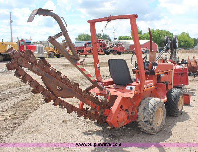 image for item G5155 Ditch Witch 2300 trencher