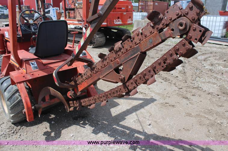image for item G5155 Ditch Witch 2300 trencher