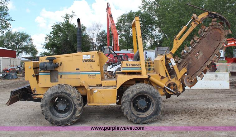 image for item G5159 2003 Vermeer V8550A trencher