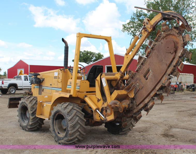 image for item G5159 2003 Vermeer V8550A trencher