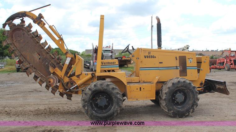 image for item G5159 2003 Vermeer V8550A trencher