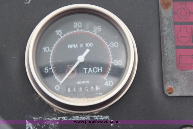 image for item G5159 2003 Vermeer V8550A trencher