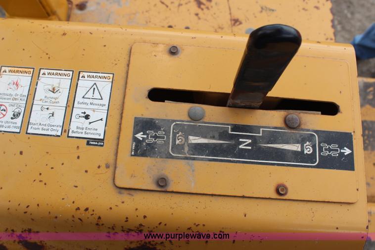 image for item G5159 2003 Vermeer V8550A trencher