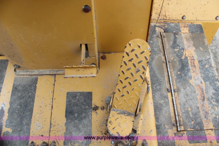 image for item G5159 2003 Vermeer V8550A trencher