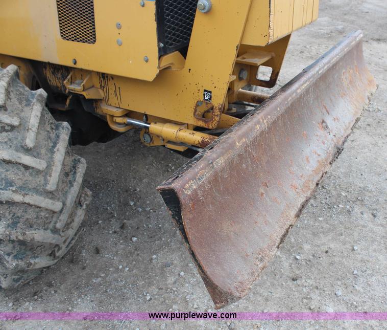 image for item G5159 2003 Vermeer V8550A trencher