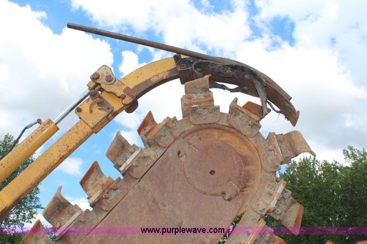 image for item G5159 2003 Vermeer V8550A trencher