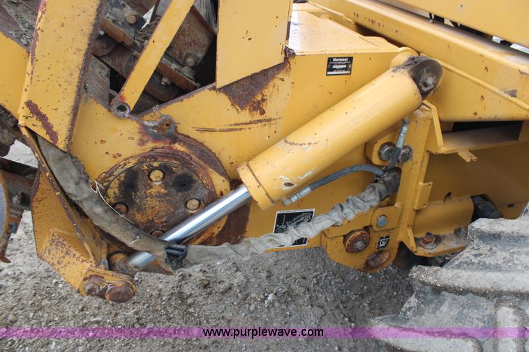 image for item G5159 2003 Vermeer V8550A trencher