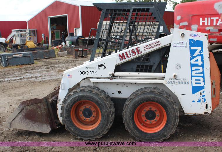 image for item G5164 1994 Bobcat 742B skid steer