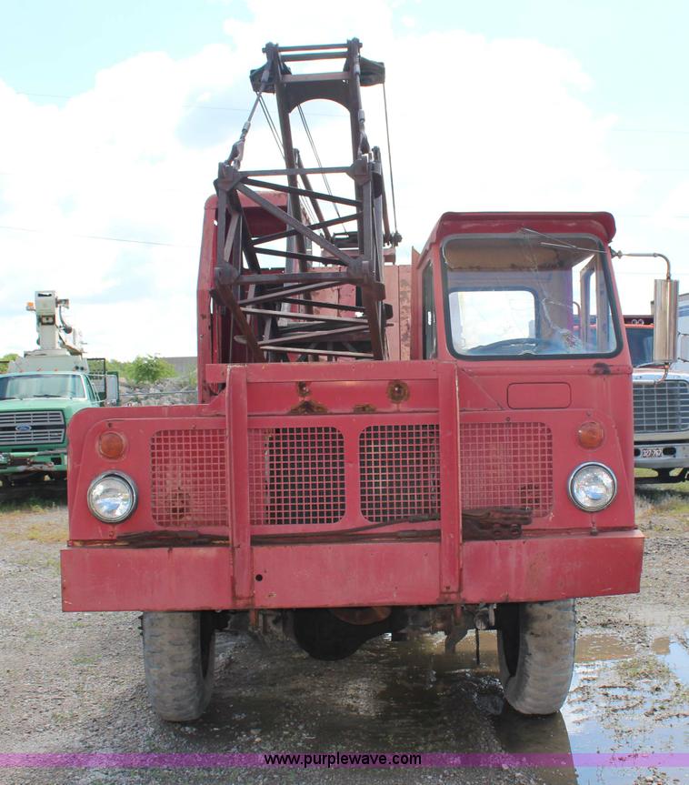 image for item G5165 Bucyrus Erie 11B crane