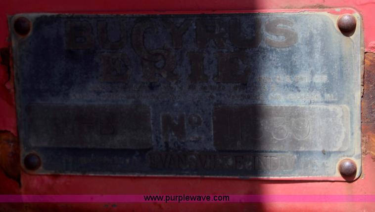 image for item G5165 Bucyrus Erie 11B crane