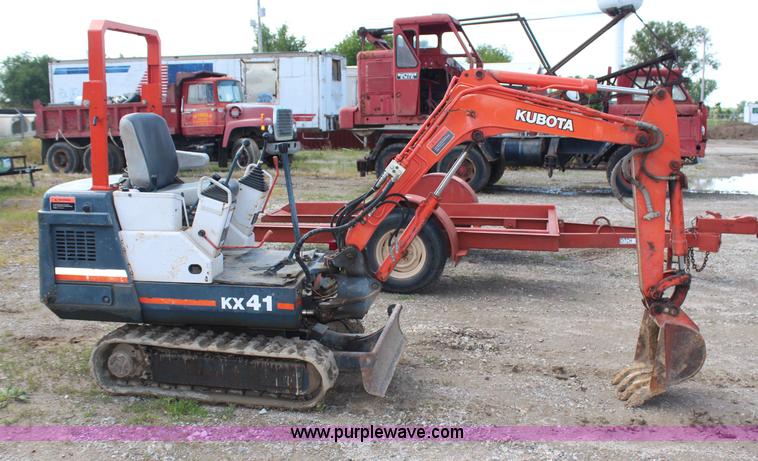 image for item G5166 1995 Kubota KX41 mini excavator