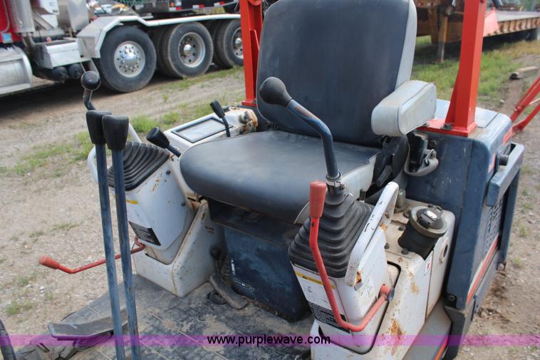 image for item G5166 1995 Kubota KX41 mini excavator