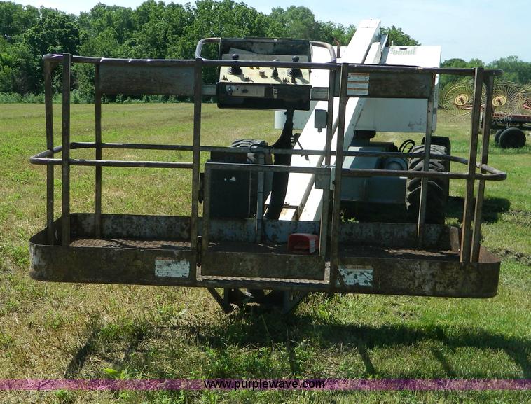 image for item G7877 1997 Terex TB60 telehandler
