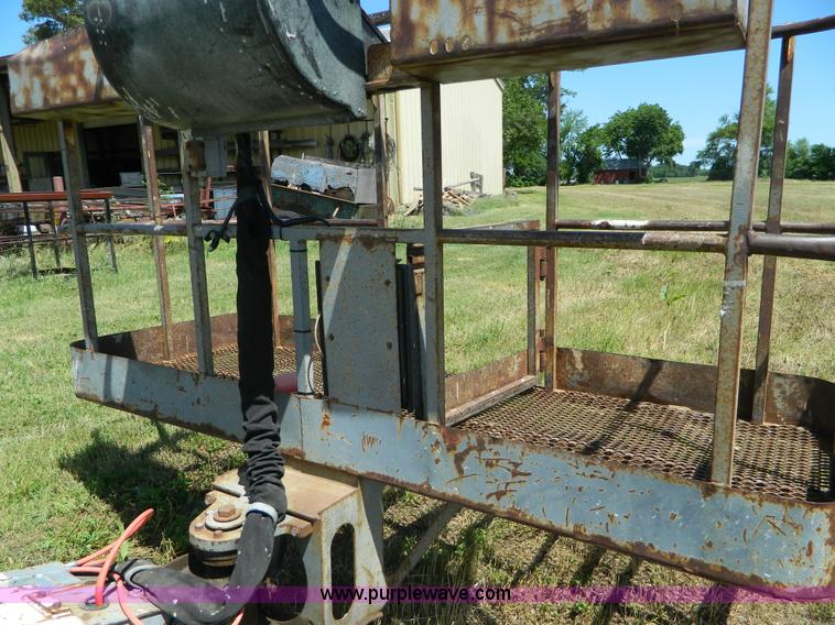 image for item G7877 1997 Terex TB60 telehandler