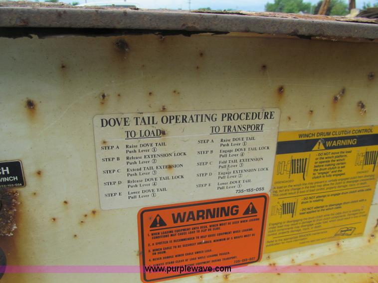 image for item G8683 2006 Trail King trailer