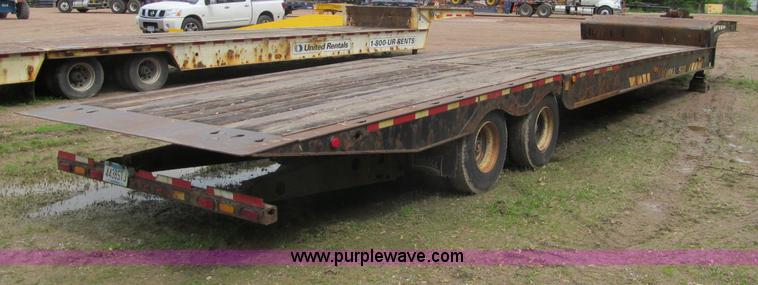 image for item G8684 2006 Landoll 930B trailer