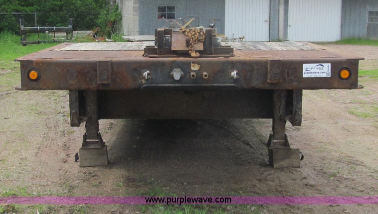 image for item G8684 2006 Landoll 930B trailer