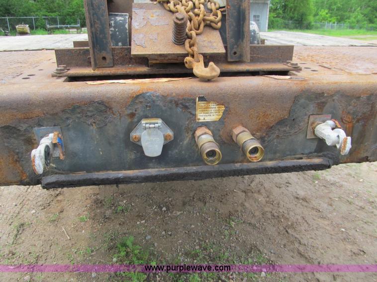 image for item G8684 2006 Landoll 930B trailer